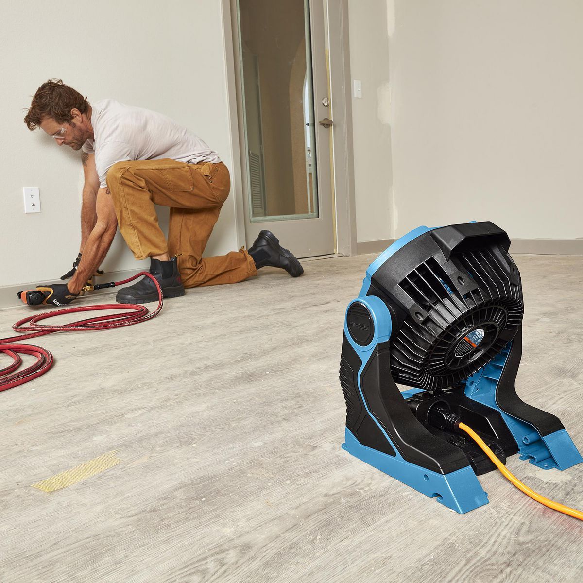 Cordless Dual Power Jobsite Fan Q66671