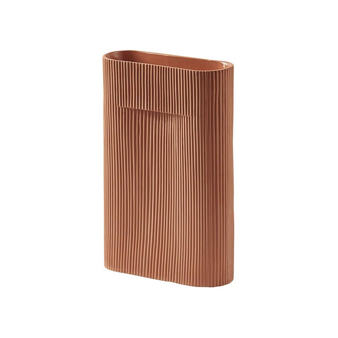 Off-White Vase C721