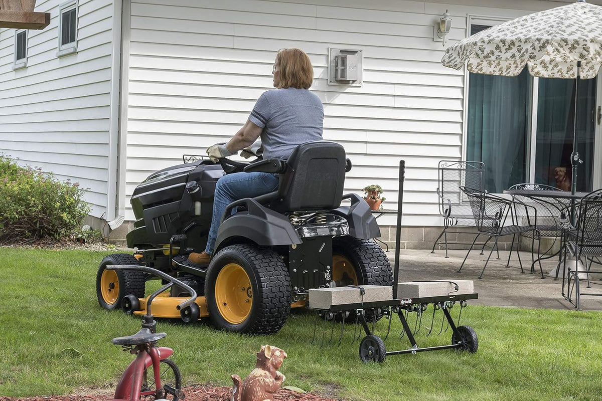 40-Inch Tow Dethatcher D599196