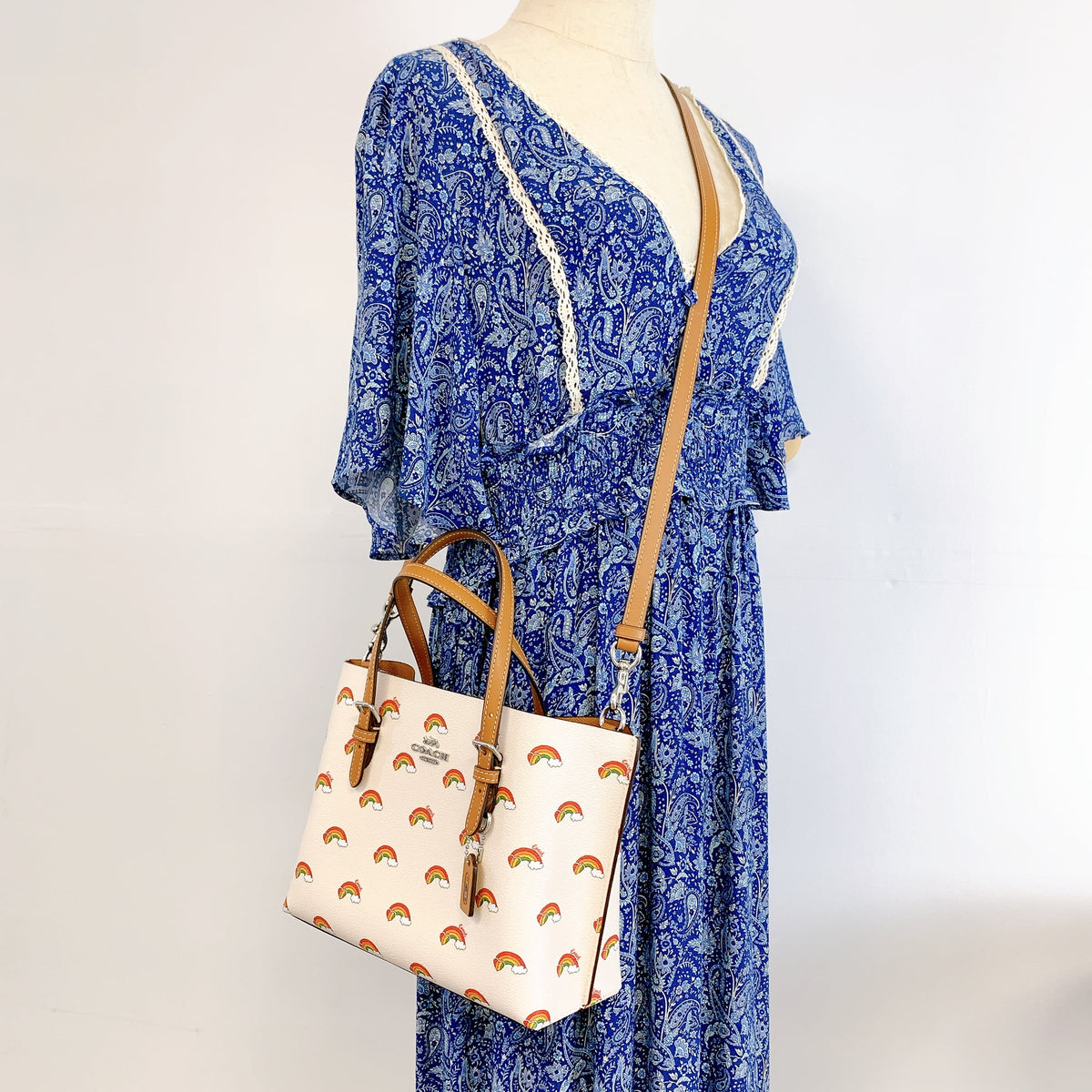 Tote with Rainbow Print V4037
