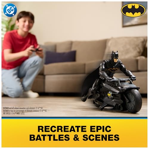 Batman Remote Control Batcycle with 12" Batman Action Figure Y6850