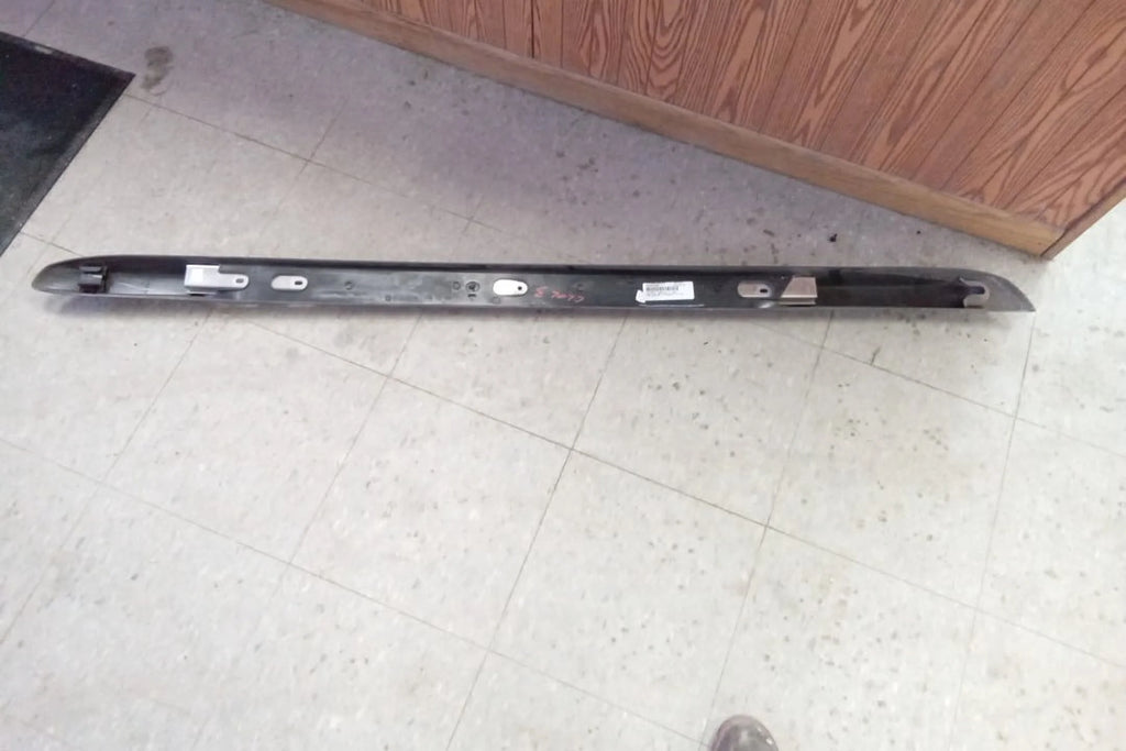 Pre-Owned Jeep Grand Cherokee Driver LH Roof Rack Slide Rail X997804
