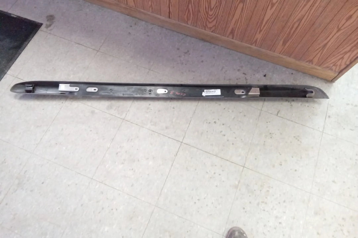 Pre-Owned Jeep Grand Cherokee Driver LH Roof Rack Slide Rail X997804