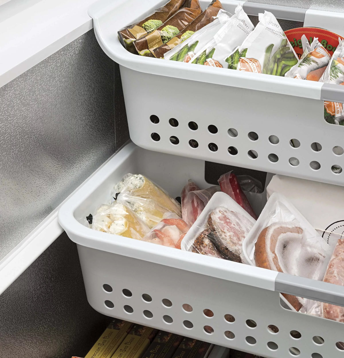 White 65 Inch Chest Freezer Y400406