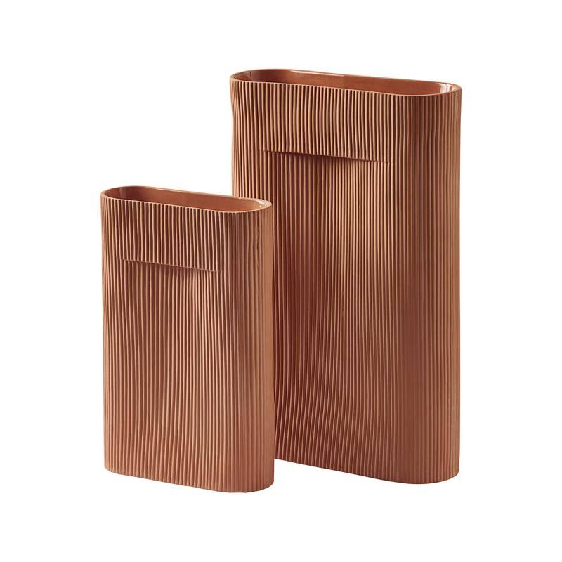 Off-White Vase C721