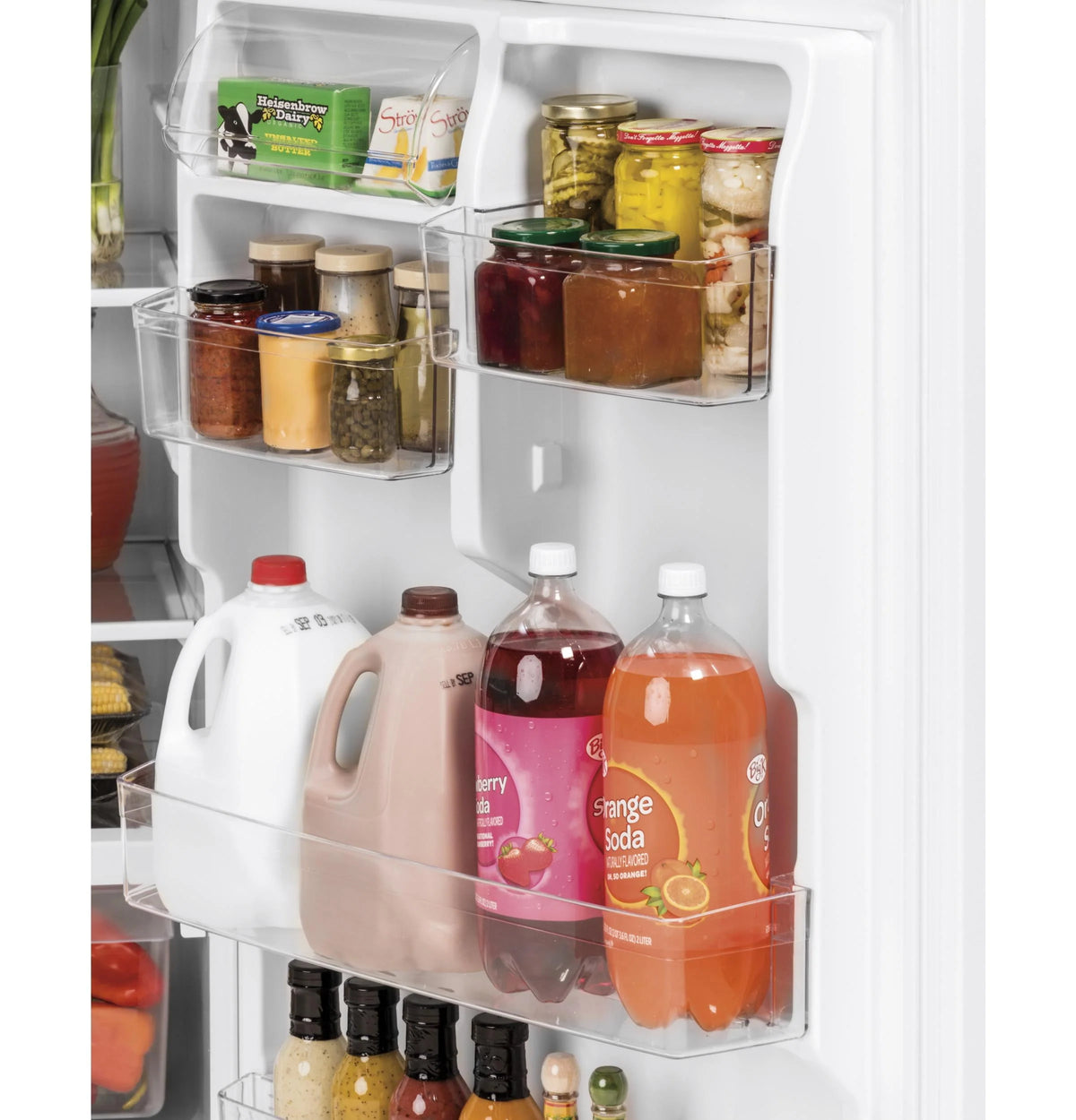 Black Top-Freezer Refrigerator C44963