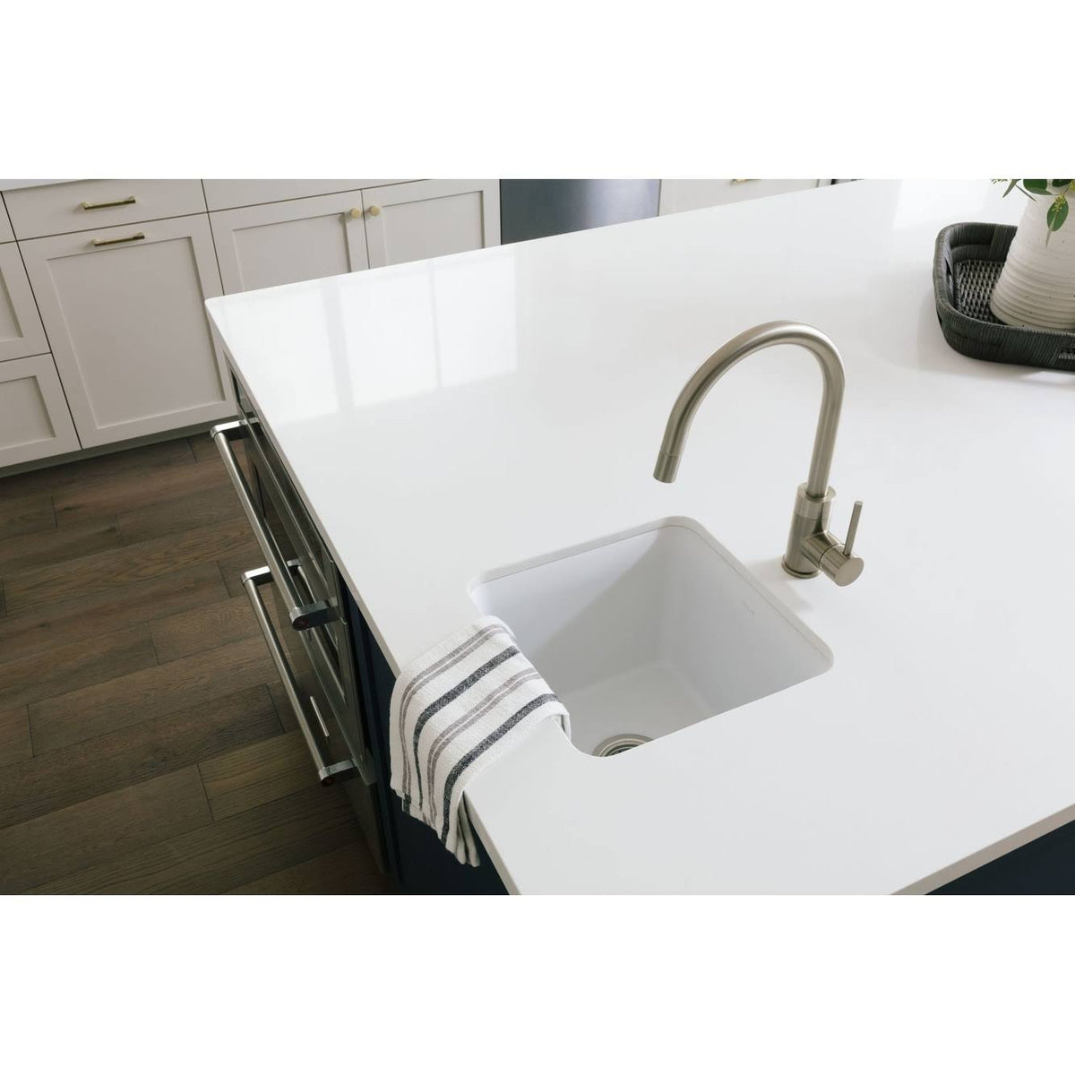 Matte Black Bar Sink P917