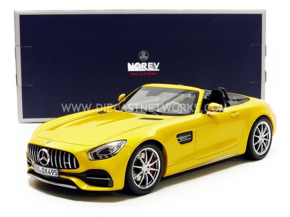 Yellow Metallic 1/18 Diecast Model Car E922027